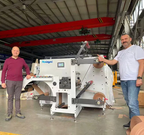 FRIMPEKS, ein profession eller Label-und Etiketten hersteller aus der Türkei, hat weltweit mehr als 7 Werke.