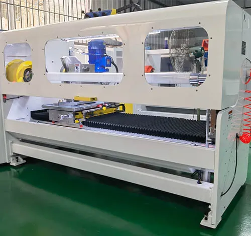 Ich möchte eine Klebeband-Rollenschneidemaschine aus China kaufen. Welche Fabrik für Rollenschneider empfehlen Sie?